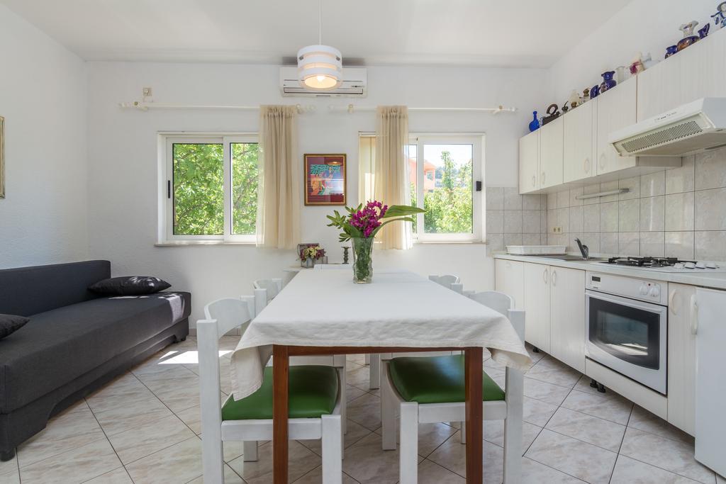 Apartments Coce โตรกีร์ ภายนอก รูปภาพ